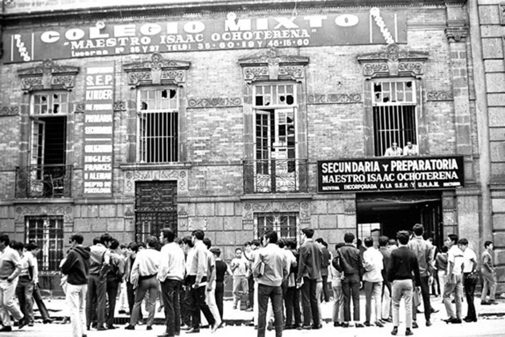 Presenta La UNAM Parte De La Historia Del Movimiento Del 68 - Prensa Animal