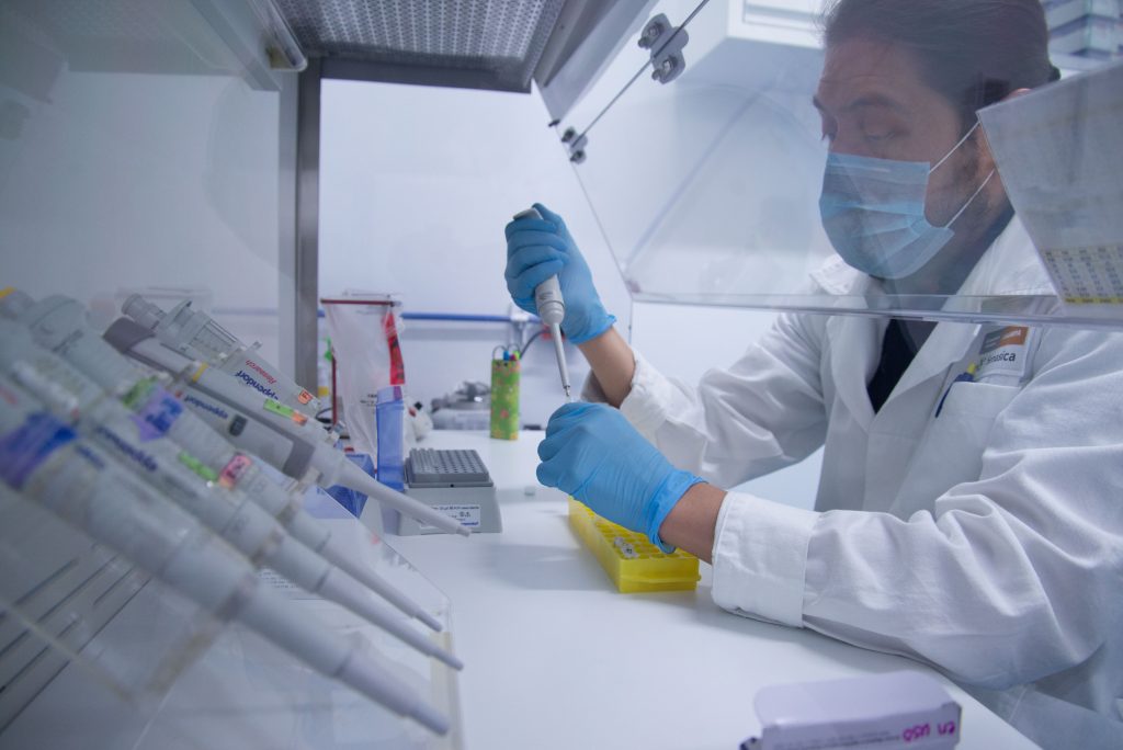 Invierten cuatro mdp en laboratorio que beneficiará tareas sanitarias