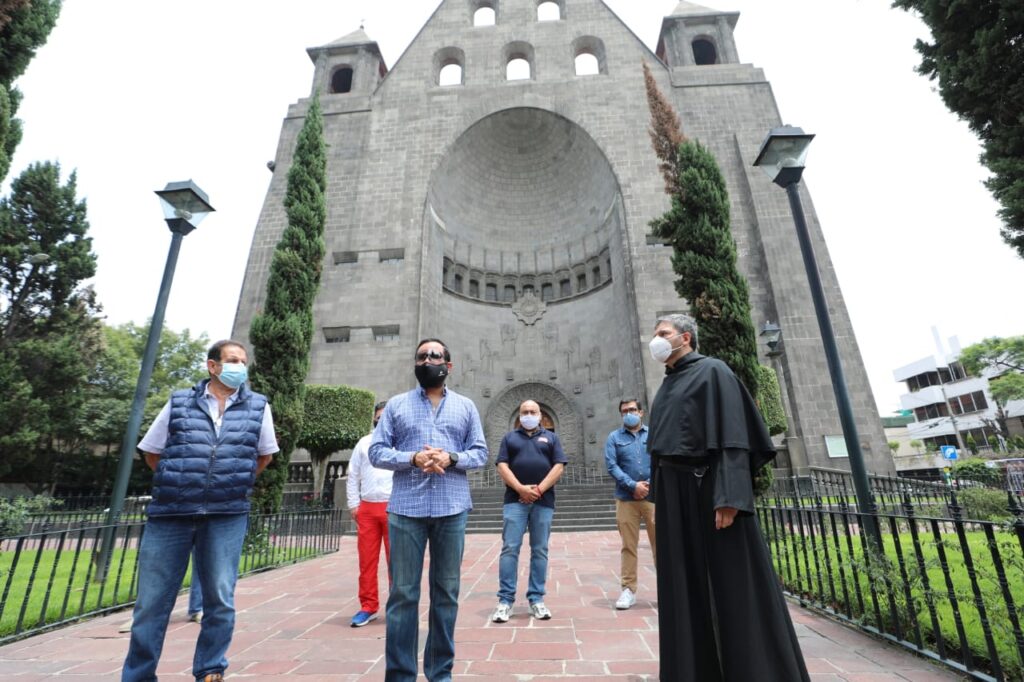 Supervisan centros religiosos de MH 