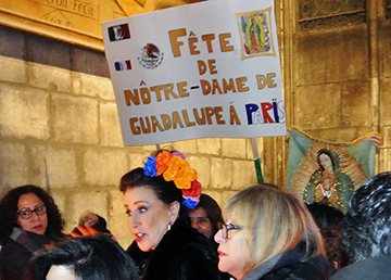 Hasta en París veneran a la Virgen de Guadalupe