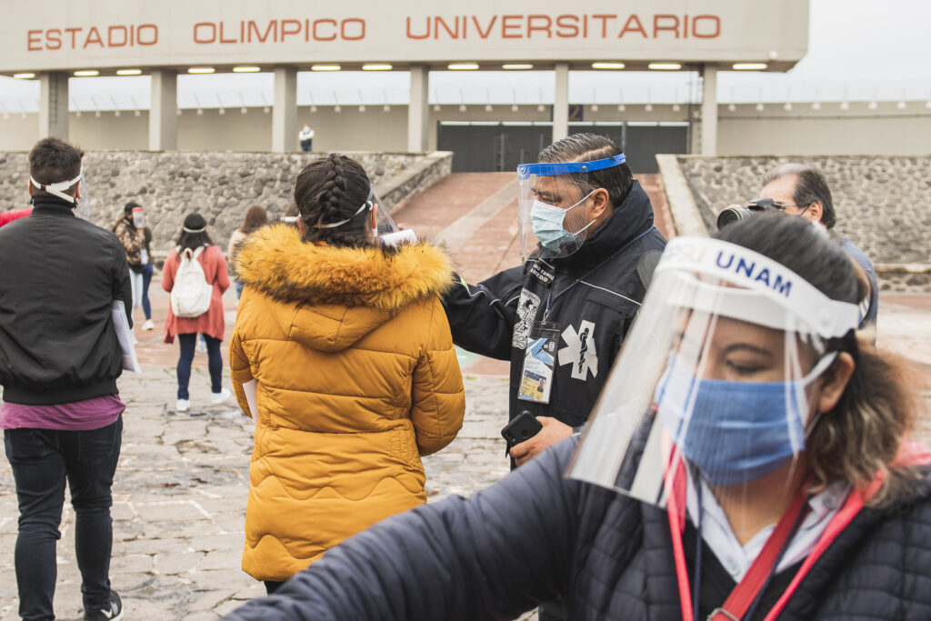 Sin doblegarse ante la pandemia: UNAM cierra año 