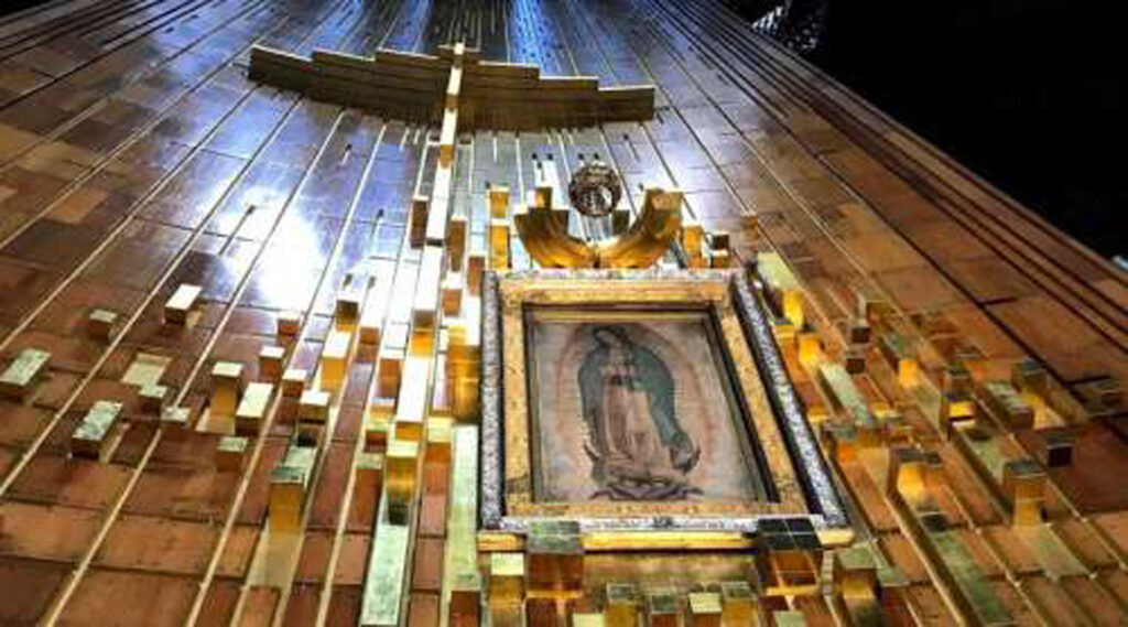 Virgen de Guadalupe:  símbolo en la religiosidad mexicana