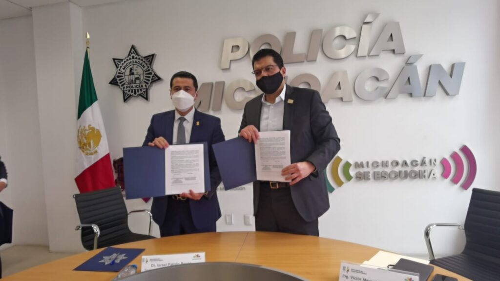 Firman acuerdo contra robo de vehículos