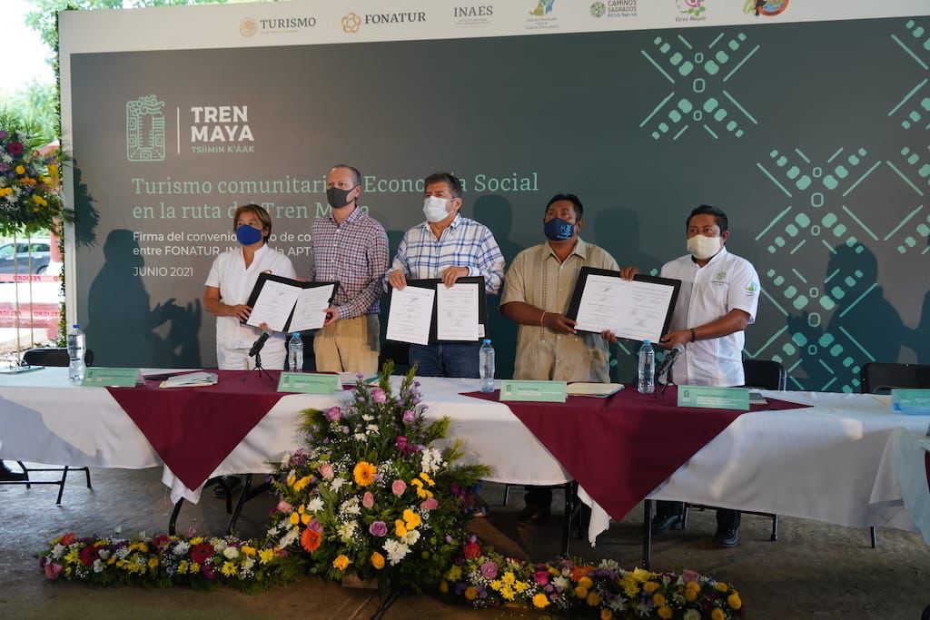 Firman convenio para fortalecer turismo en  Yucatán 