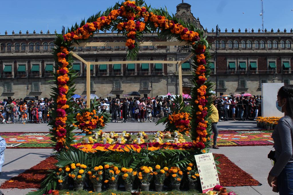 Gran Ofrenda del Día de Muertos en el Zócalo