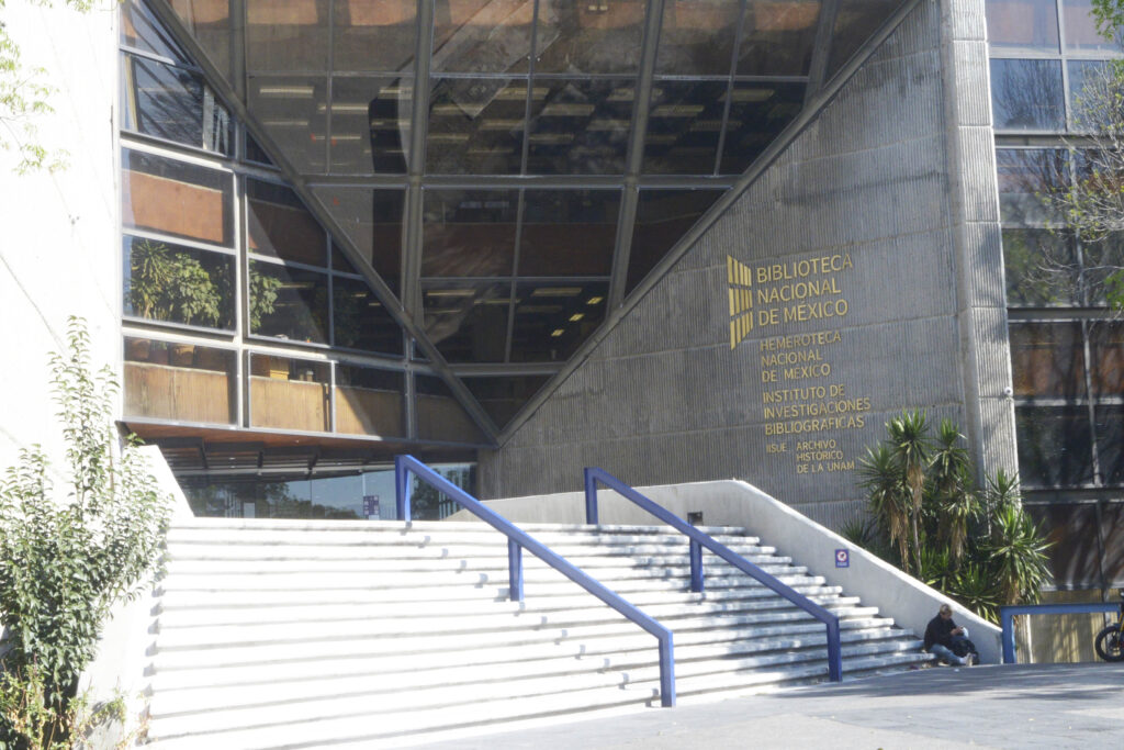 Amplía UNAM días de visita a Biblioteca y Hemeroteca 