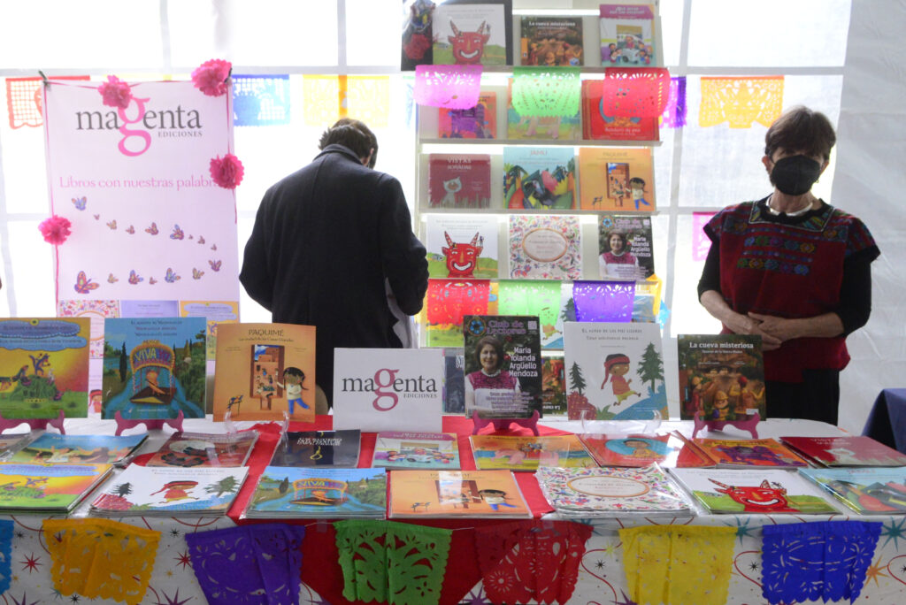 Vuelve la XIV Feria del Libro Antropológico en la UNAM