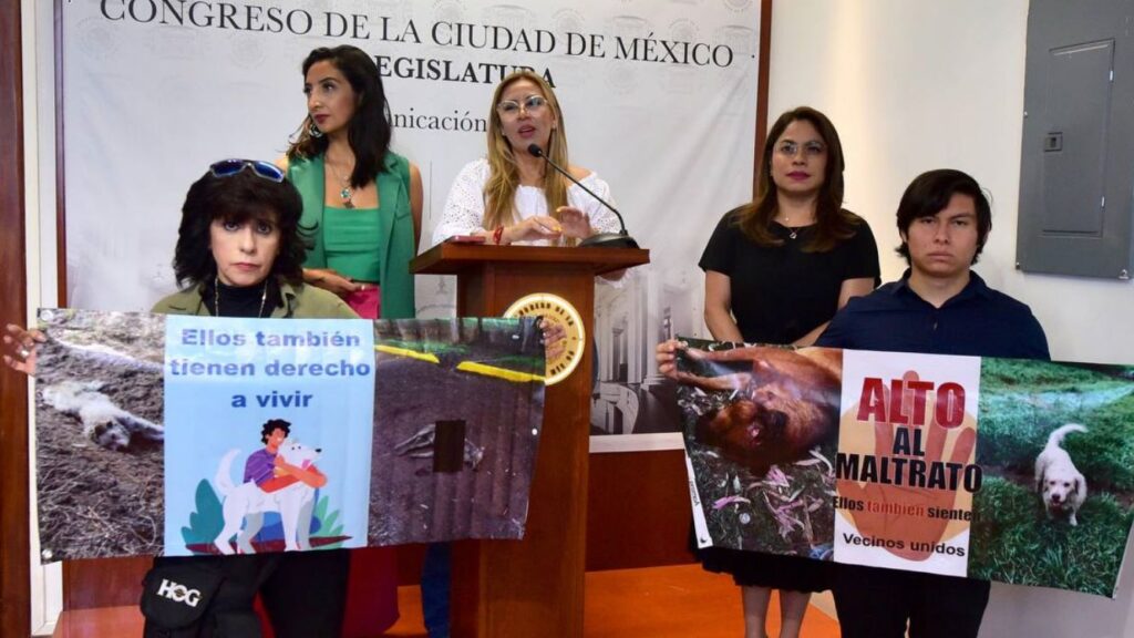 Exigen aclarar muerte de perros en Xochimilco