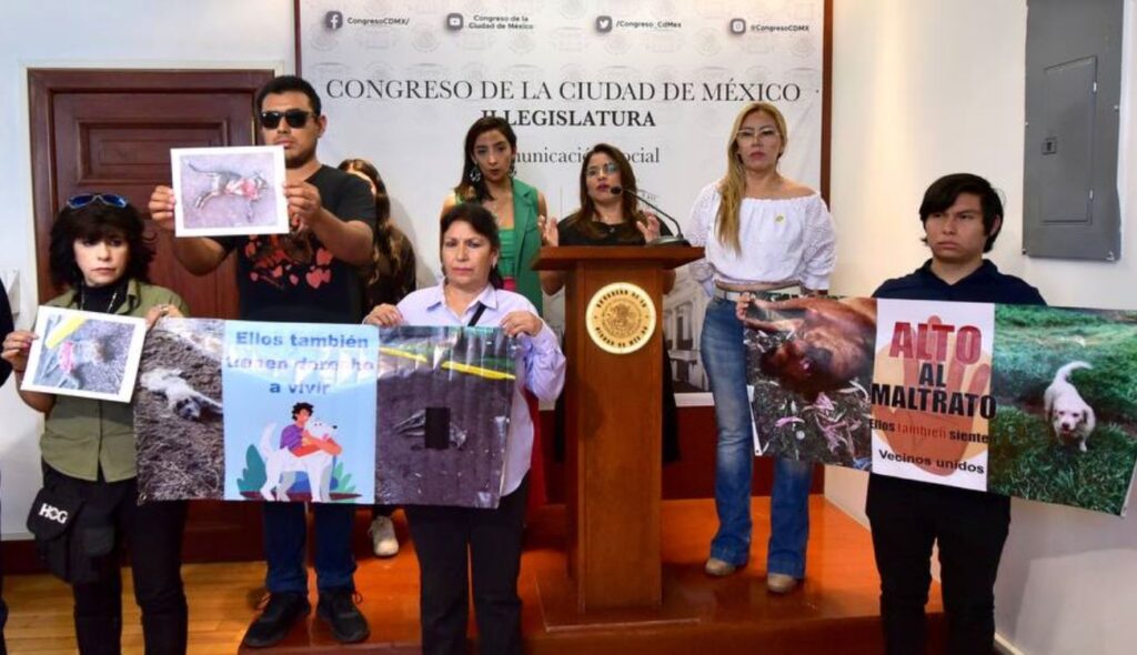 Exigen aclarar muerte de perros en Xochimilco