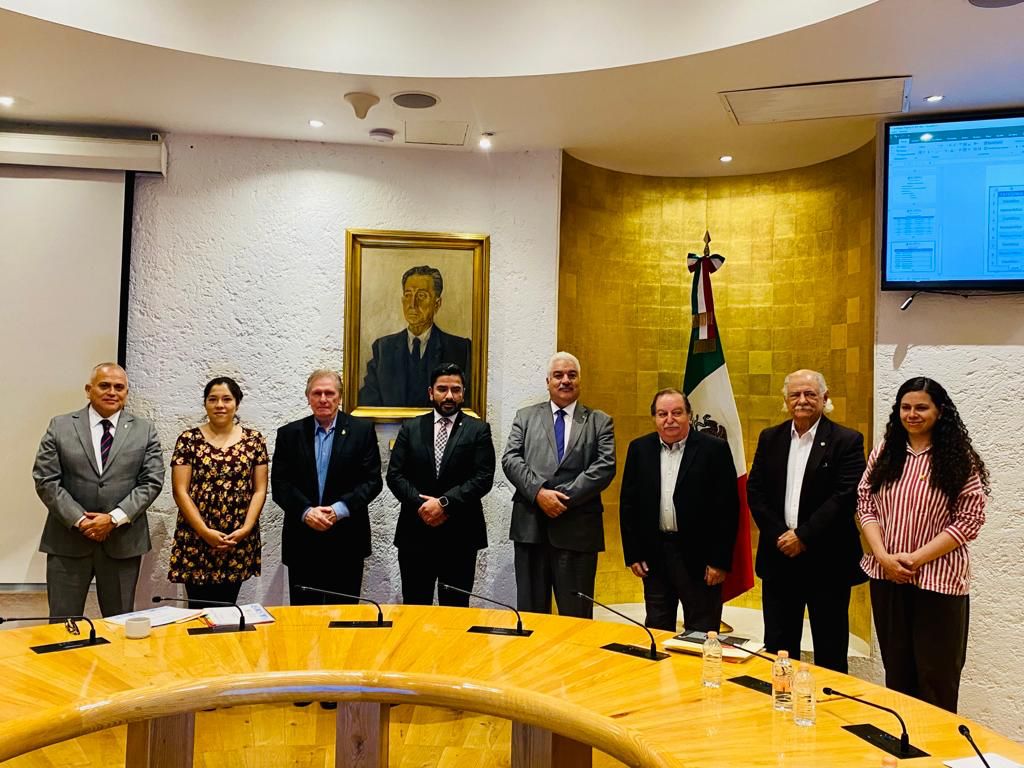 Otorgan a dos científicos Premios FIL IPN 2023 