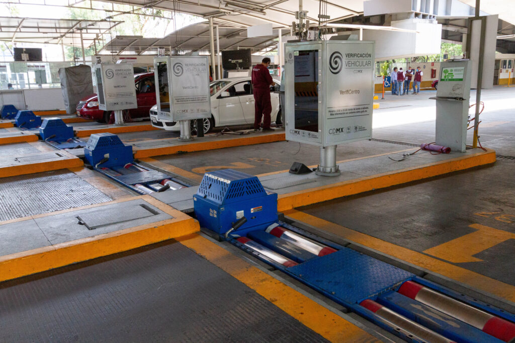 Conoce el calendario de verificación vehicular 2026