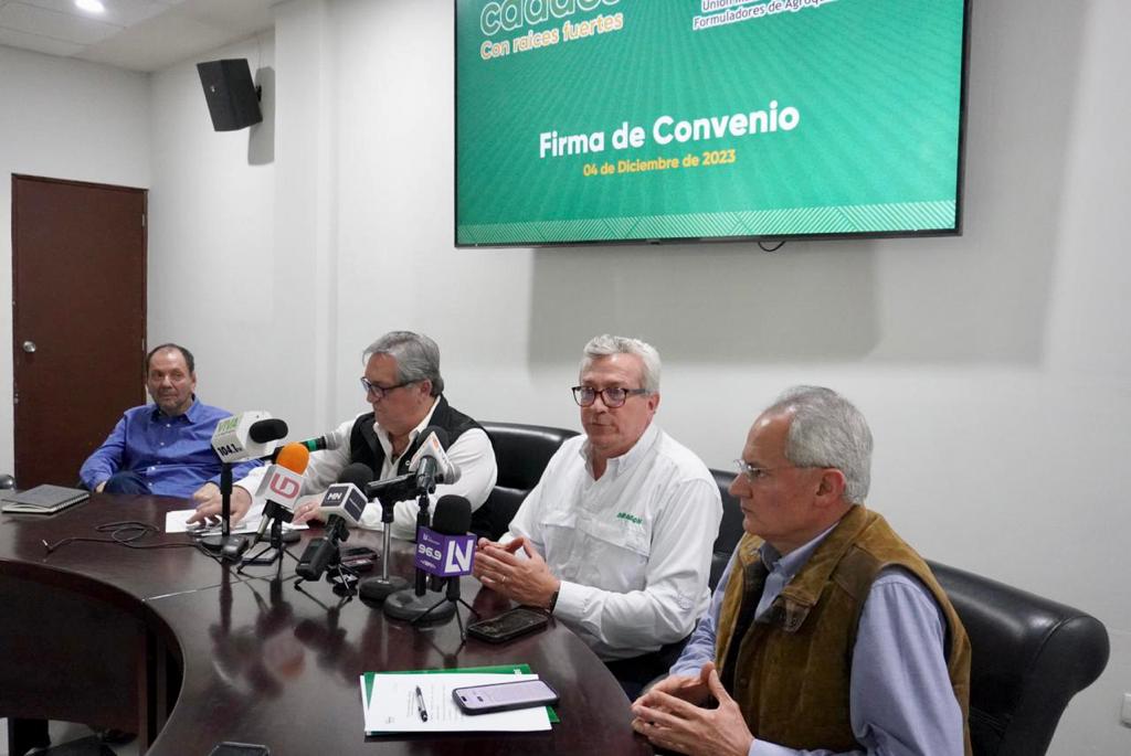 Convenio beneficiará a 300 mil trabajadores en Sinaloa 