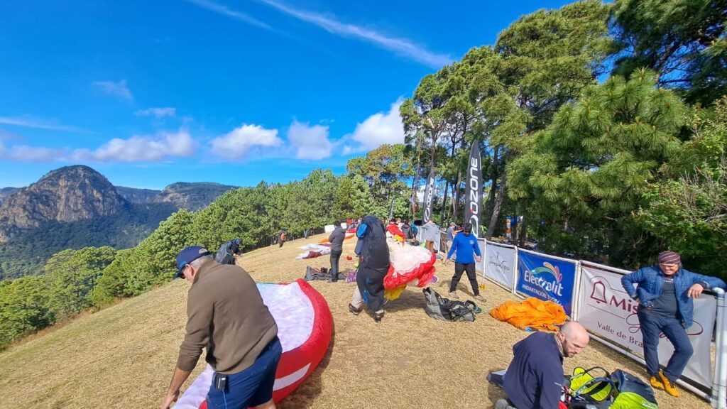 Edomex es sede del Abierto de Parapente Monarca 2024