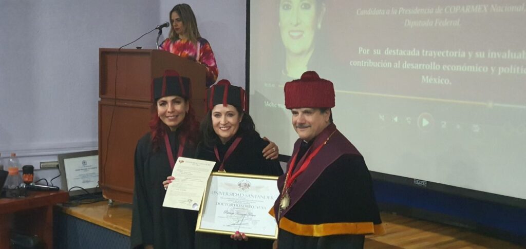 Invisten con Doctorado Honoris Causa a 21 Mujeres 