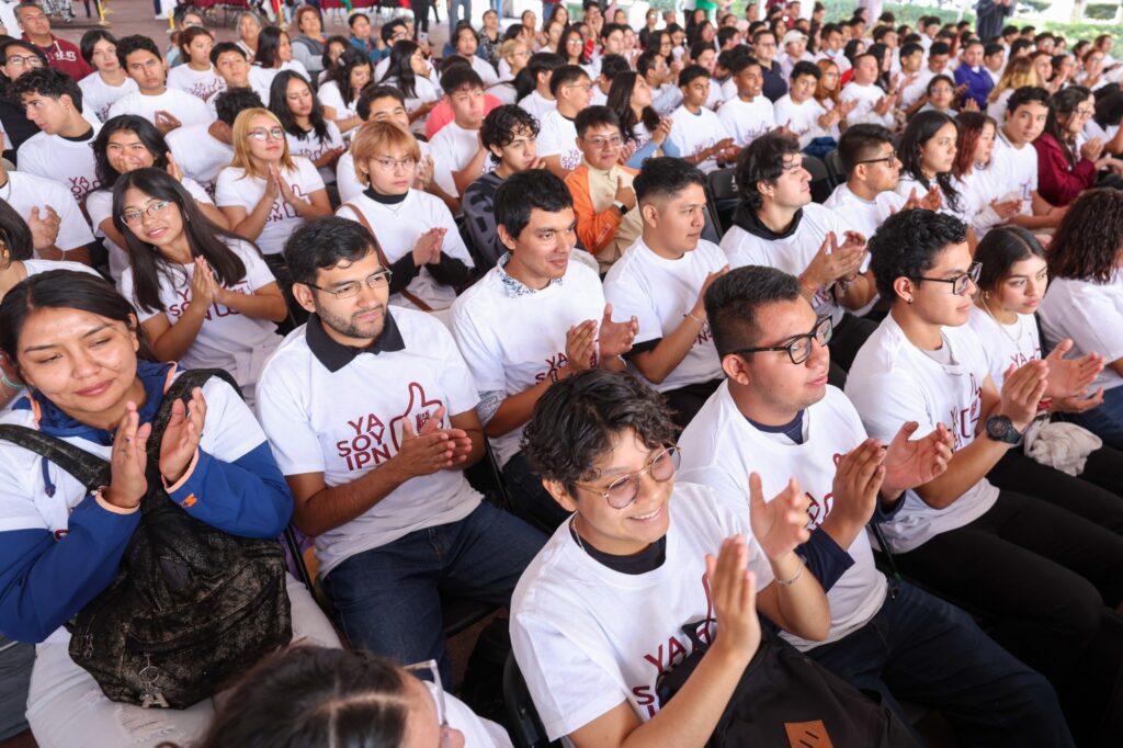 IPN da la bienvenida a 52 mil nuevos estudiantes 