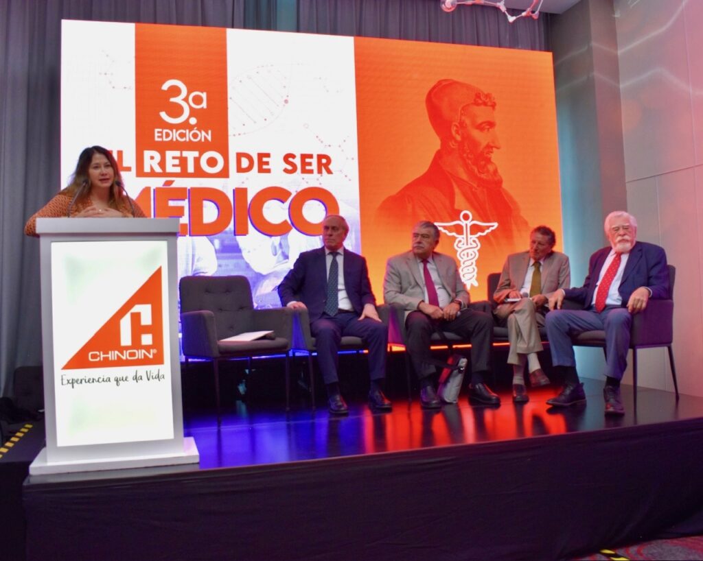 Lanzan tercera edición del libro “El Reto de Ser Médico”