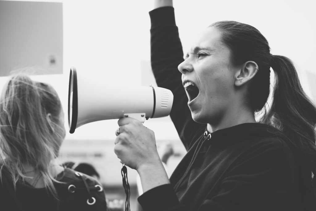 Mujeres enfrentan barreras para acceder al aborto seguro