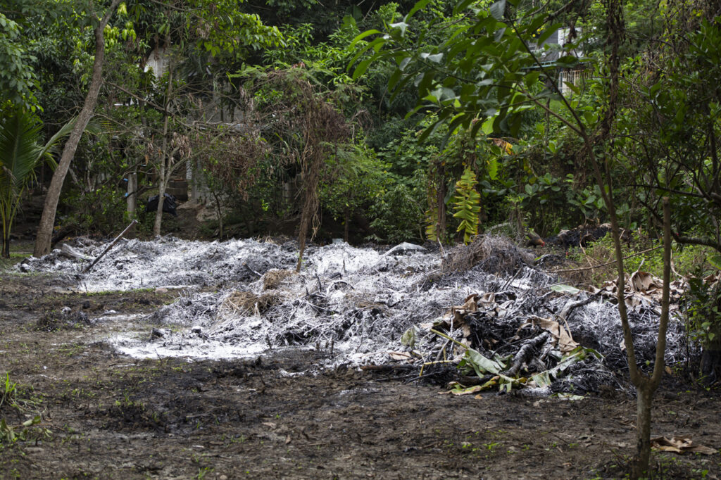 Pemex derrama otra vez  hidrocarburos en Papantla