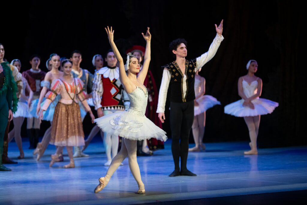 El lago de los cisnes triunfa en el Palacio Bellas Artes