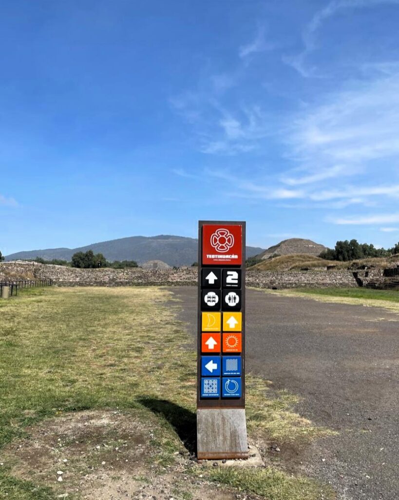 Teotihuacán luce nueva imagen gráfica en señalética