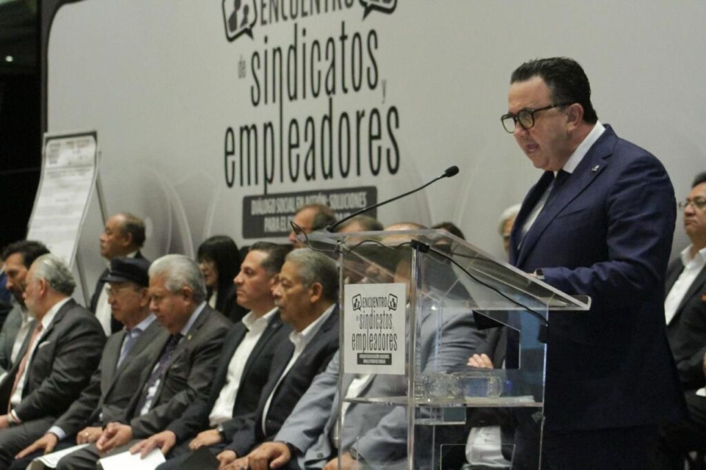 Encuentro histórico de empleadores y sindicatos