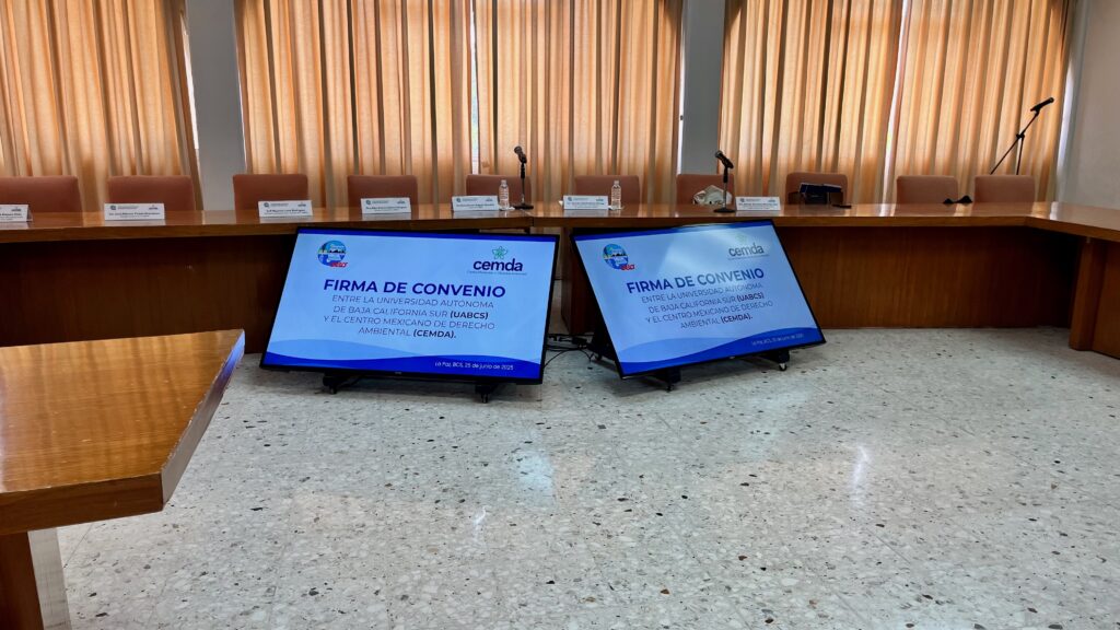 Firman convenio de colaboración UABCS y CEMDA