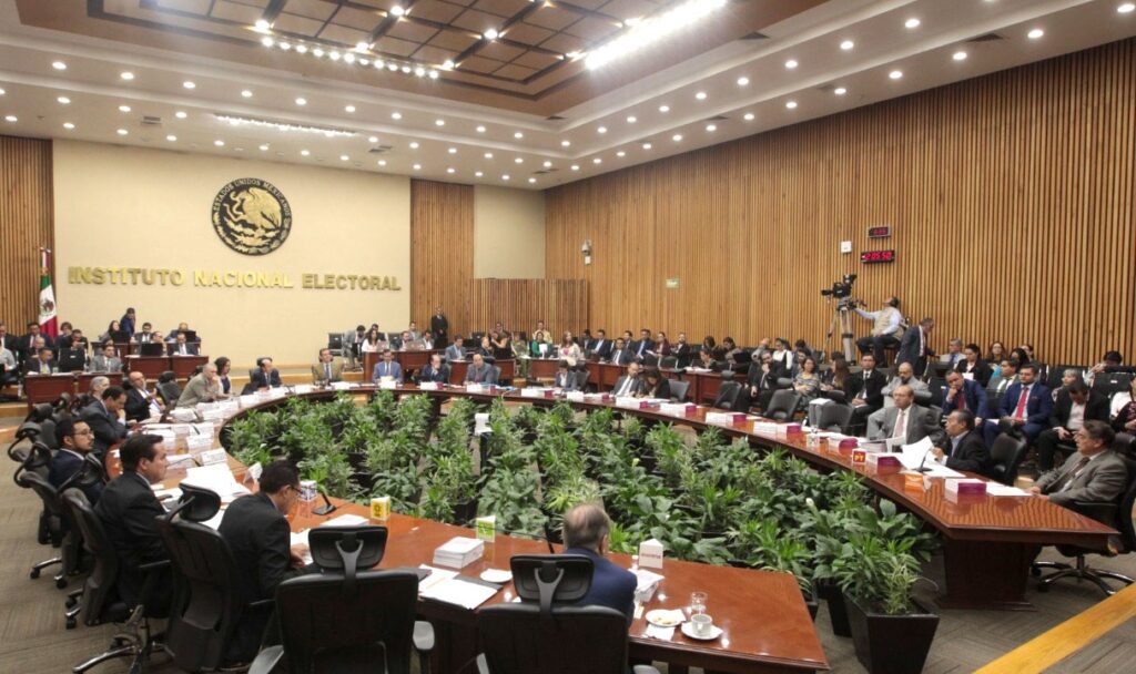 Aprueba más del 70 % de la ciudadanía trabajo del INE