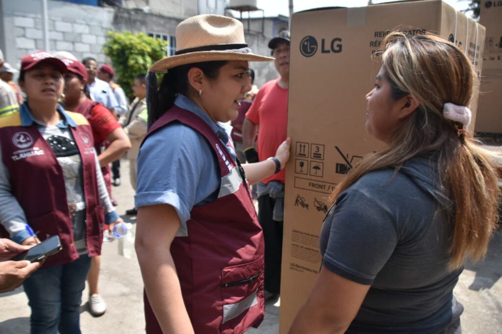 Se atienden colonias afectadas por lluvias en Tláhuac