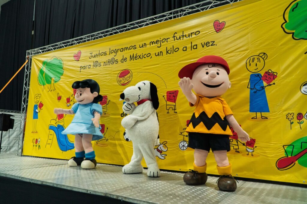 Un Kilo de Ayuda celebró el 75º aniversario de Snoopy