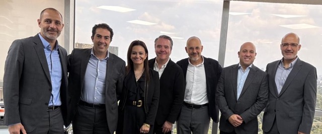 Anuncian acuerdo para mejorar acceso a medicamentos