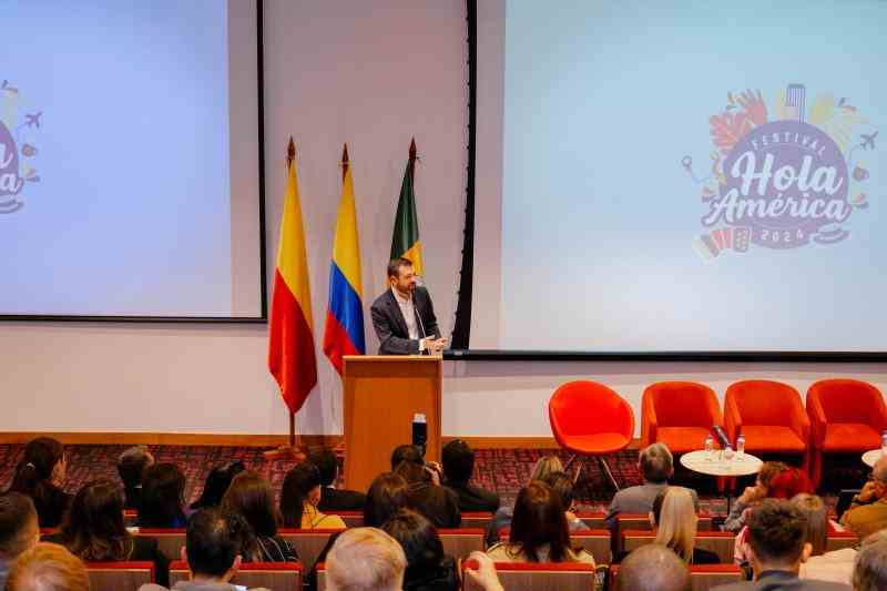 Hola América lanza la campaña #TodoSeMueve 