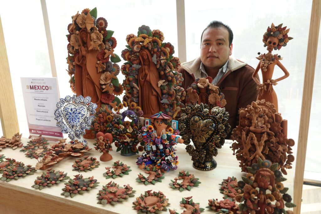 Exhibición Turística Artesanal del Estado de México 