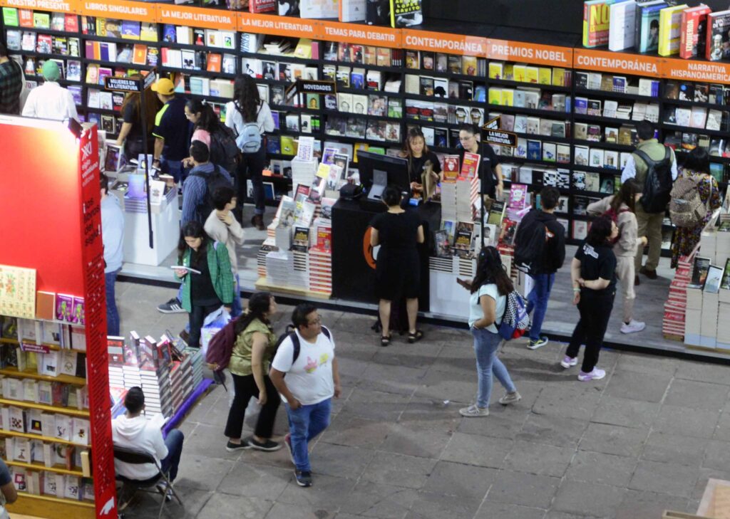 Mayor oferta cultural en la FIL de Minería