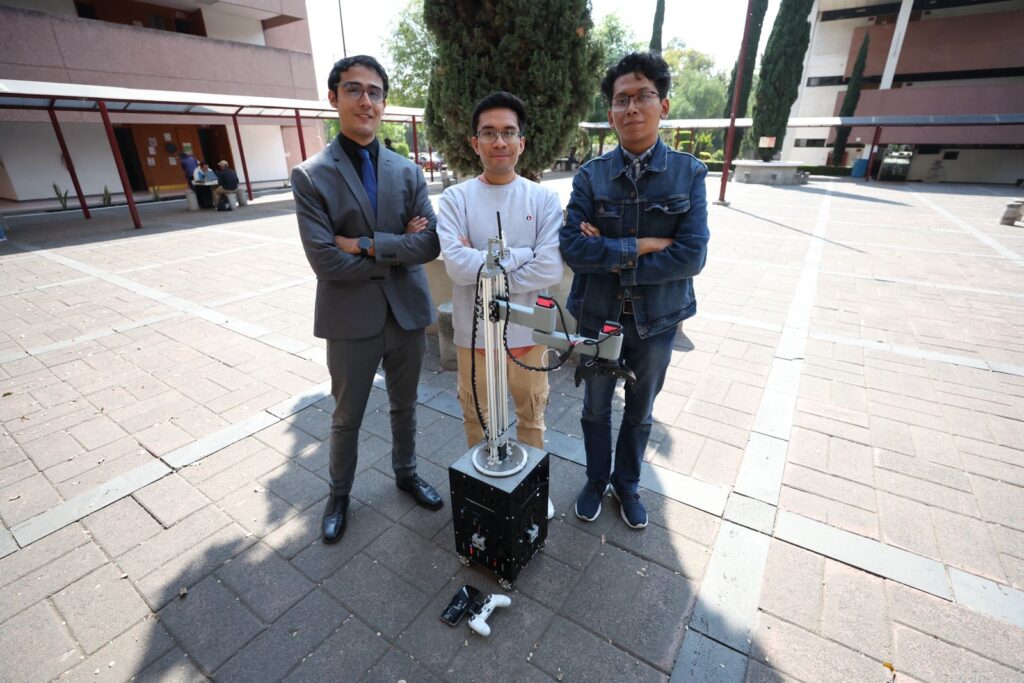 Desarrolla IPN robot para personas con discapacidad 