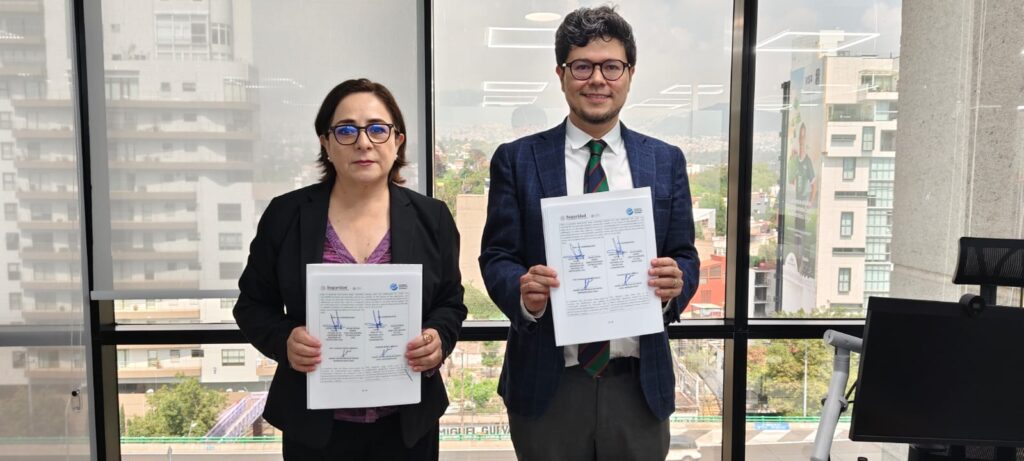 Formalizan colaboración para proteger animales