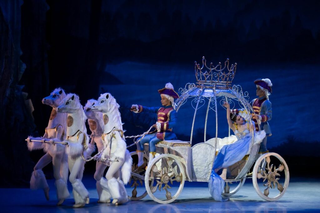 La Cenicienta regresa al Palacio de Bellas Artes