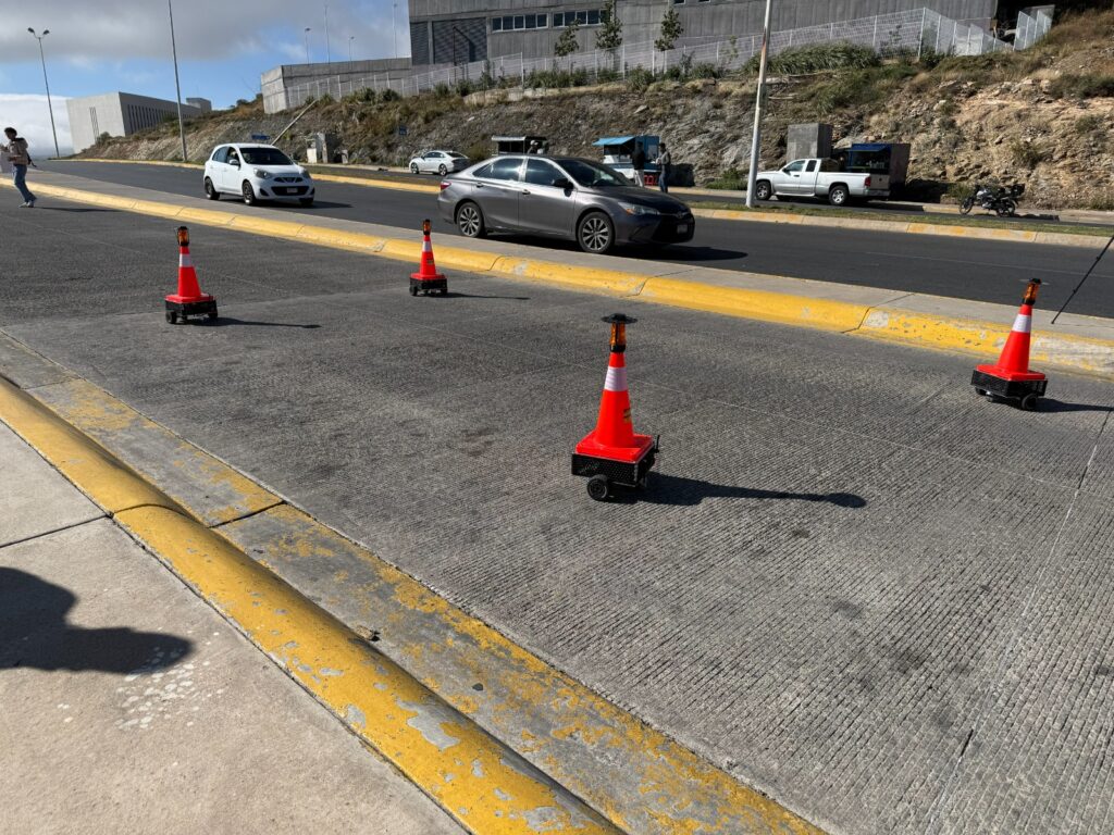 Desarrolla IPN conos robotizados de Seguridad Vial