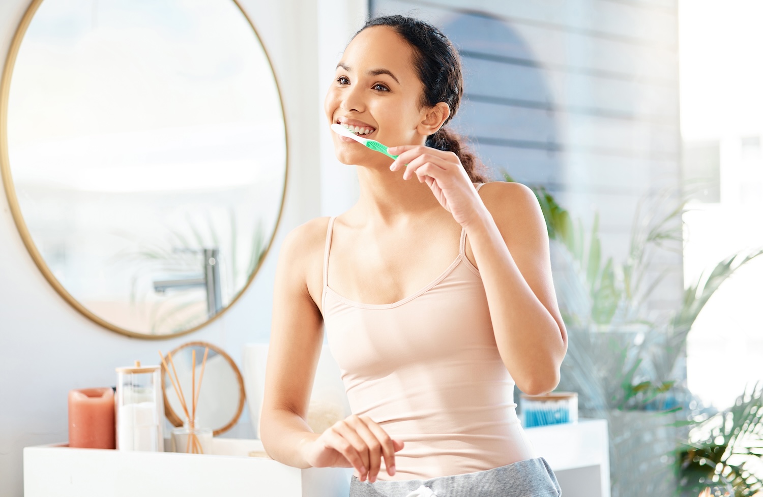 Más que el cepillado dental: una sonrisa fuerte