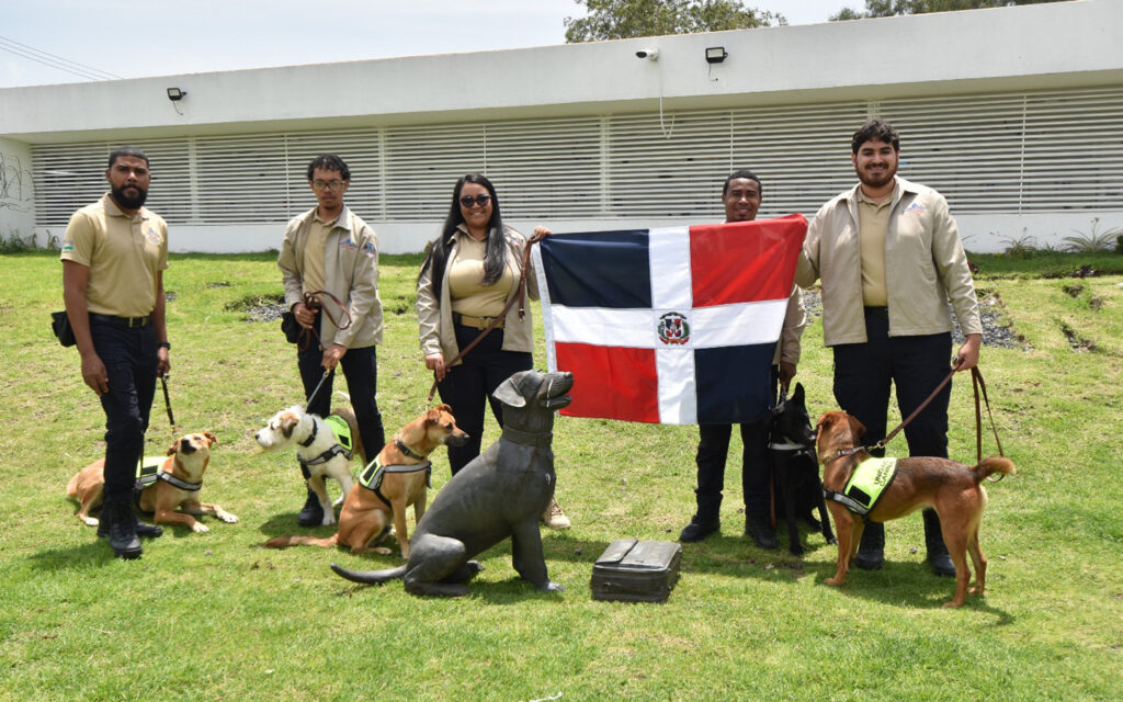 Sanidad agropecuaria con nuevos binomios caninos