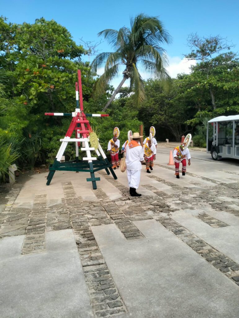 Danza de los Huahuas experiencia turística de Tulum
